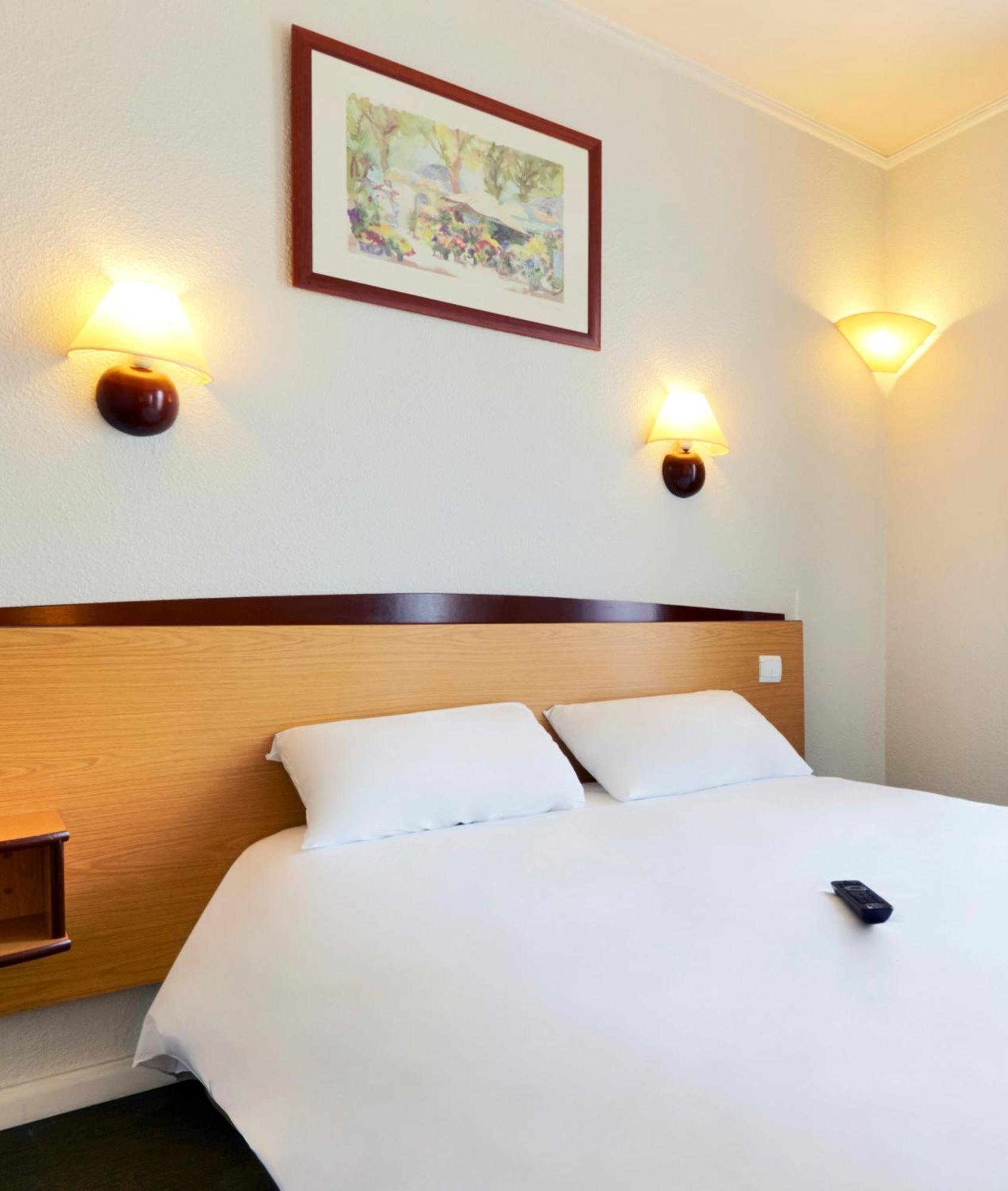 Campanile Livry-Gargan Hotel Kültér fotó