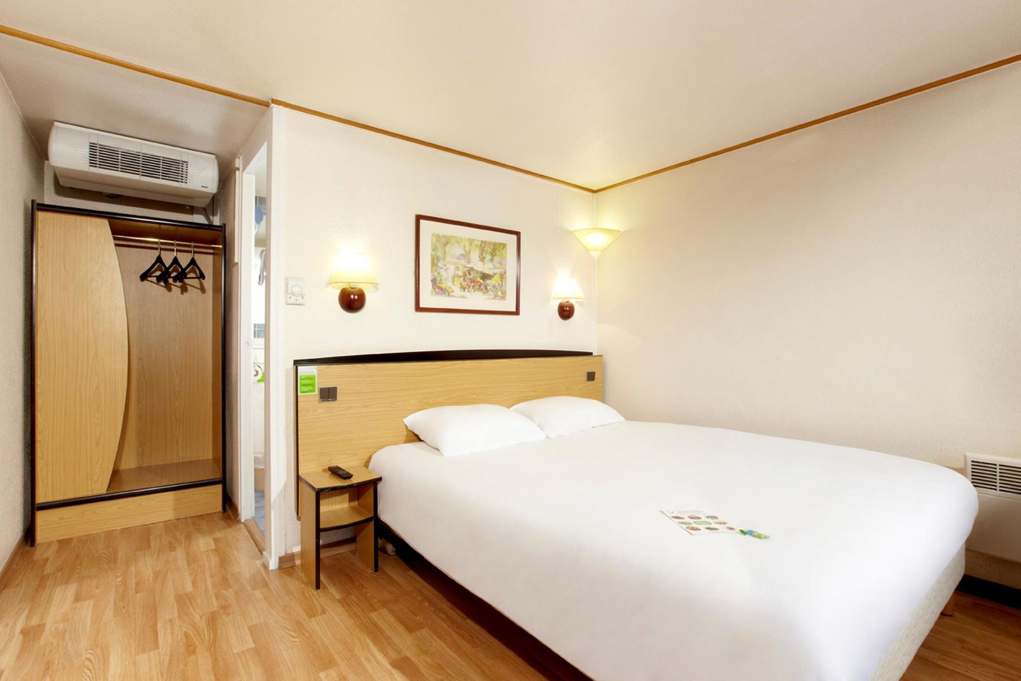 Campanile Livry-Gargan Hotel Kültér fotó