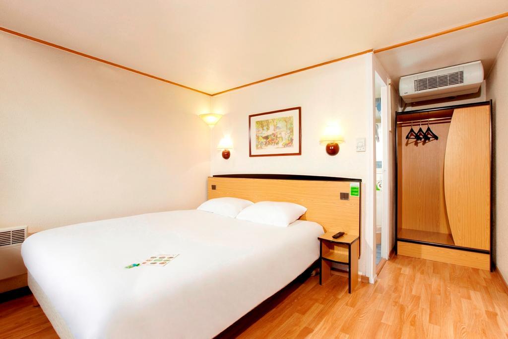 Campanile Livry-Gargan Hotel Kültér fotó