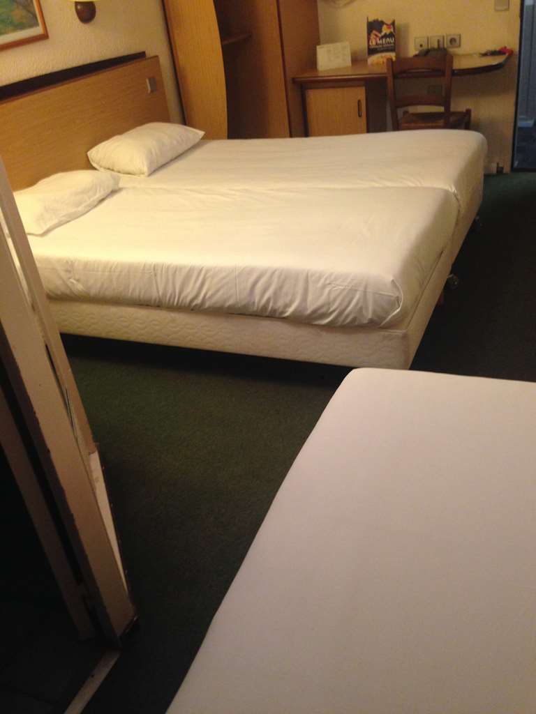 Campanile Livry-Gargan Hotel Szoba fotó