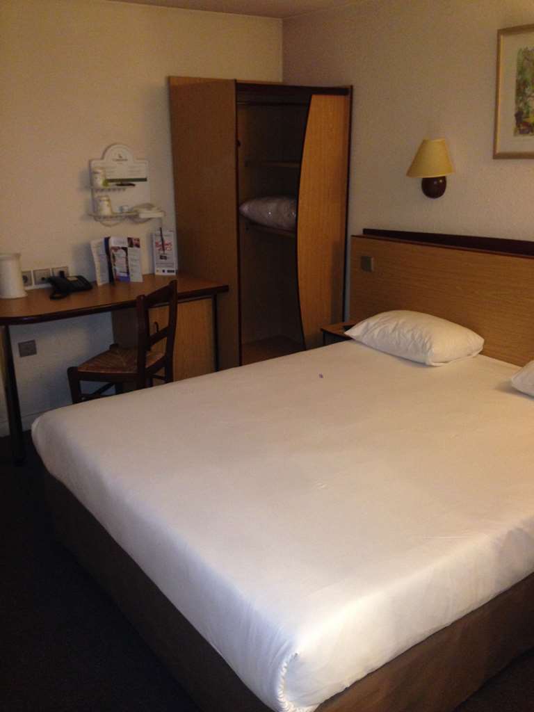 Campanile Livry-Gargan Hotel Szoba fotó