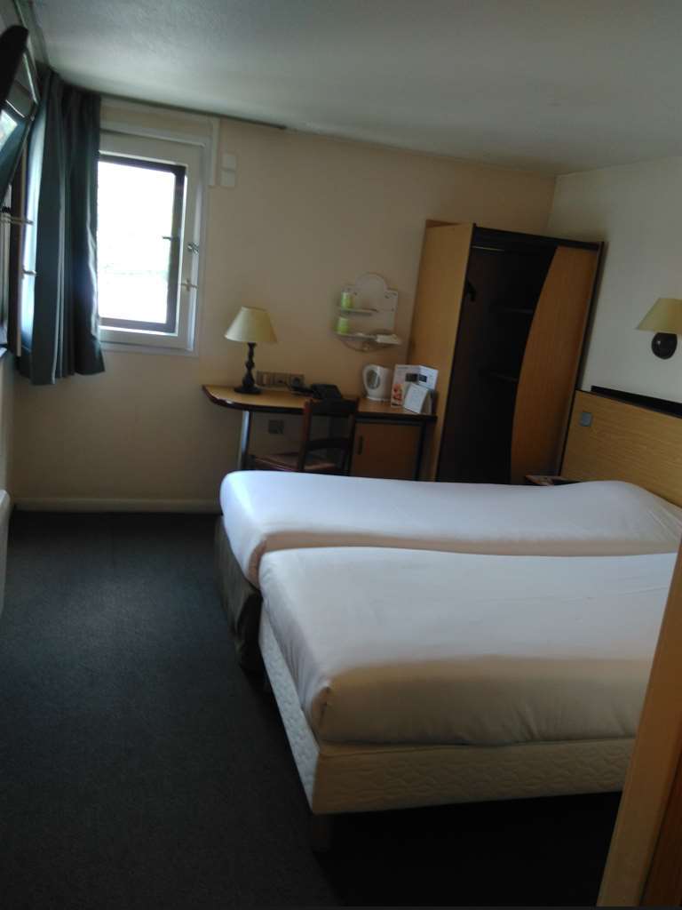 Campanile Livry-Gargan Hotel Szoba fotó