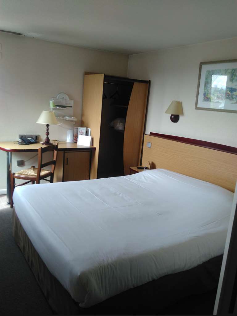 Campanile Livry-Gargan Hotel Szoba fotó